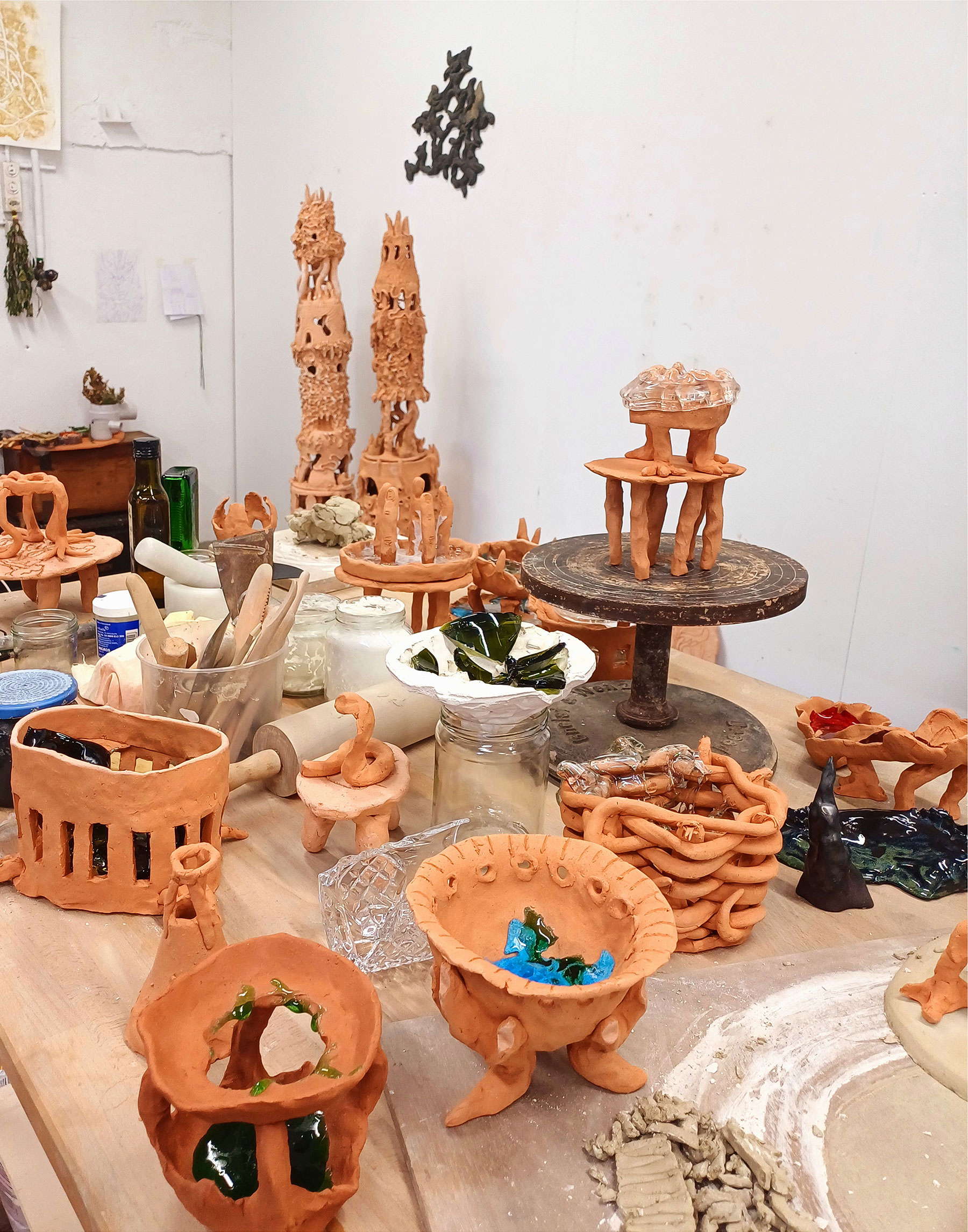 Lulu & Whiskey art ceramic sculptures, studio insight, 2024